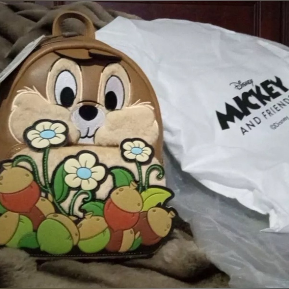 DISNEY OFFICIALLY LICENSED CHIP & DALE SHOULDER BAG BABY BACKPACK NWT - Picture 3 of 3
